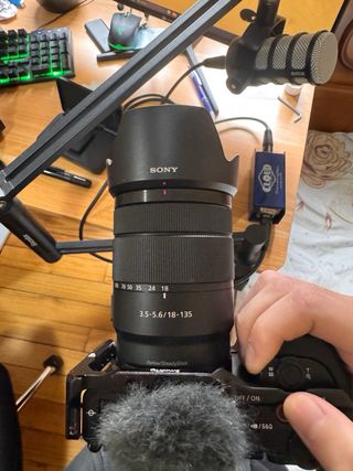 Cámara Sony ZV-E10 + Objetivo 18-135 OSS