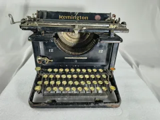 Antigua máquina Remington 1928 teclado AZERTY