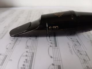 Boquilla SELMER, sax. Alto S80C*,boquillero y abra