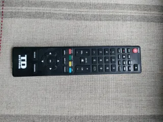 TV TD 24 pulgadas – Funciona  ralla en pantalla