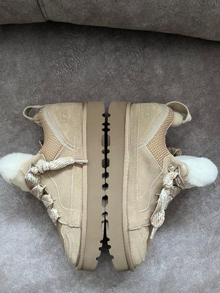 UGG Lowmel Sand Talla 38