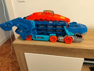 Camión T-Rex Hot Wheels
