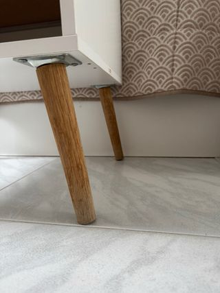 Mesitas de noche madera y blanco