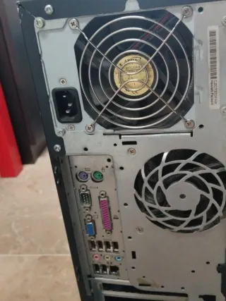 Torre ordenador para despiece