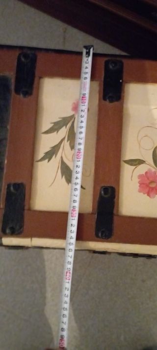 Baúl antiguo pintado a mano