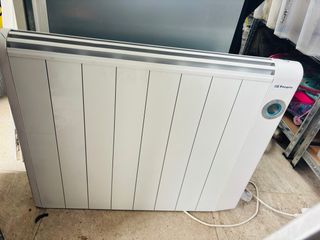 Radiador Orbegozo Blanco y Gris