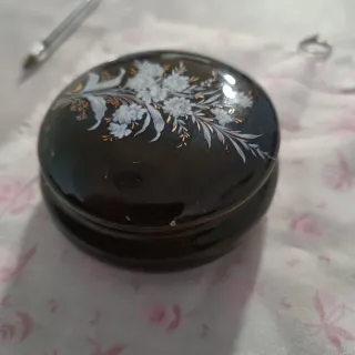 Monedas Suizas Antiguas con joyero de porcelana