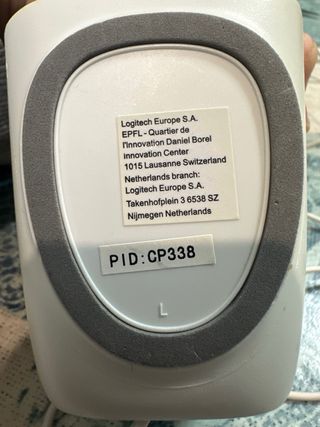 Altavoces Blancos y Negros