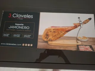 Soporte Jamonero 3 Claveles