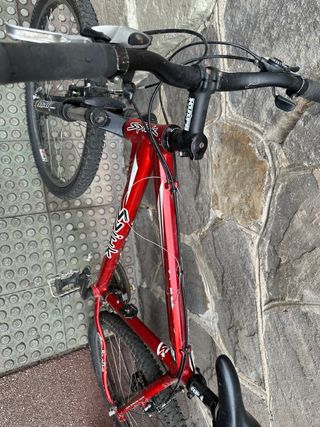 Bicicleta de Montaña Spiuk Roja