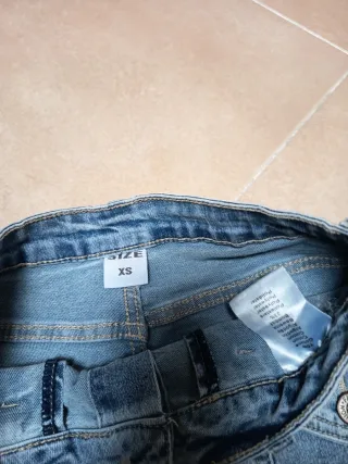 Falda vaquera con botones