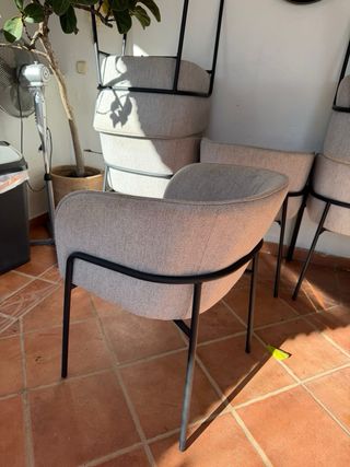 Sedie imbottite grigio topo e nere