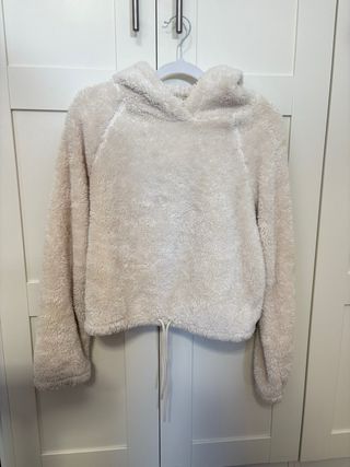 Sudadera pelito bershka