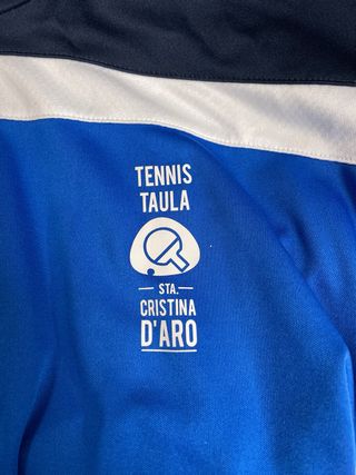 Chaqueta Uhlsport azul y negra