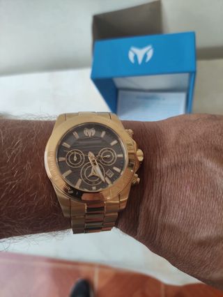 Reloj TechnoMarine Dorado Edición Especial 42mm