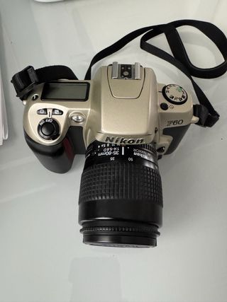 Nikon F60 analogica
