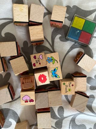 Juego de sellos con almohadilla