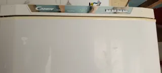 Congelador vertical blanco