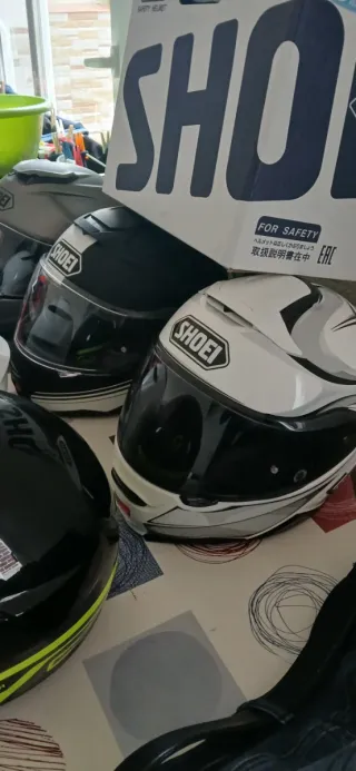 Cascos Shoei Arai Schuberth