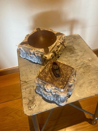 Cenicero y mechero vintage a juego