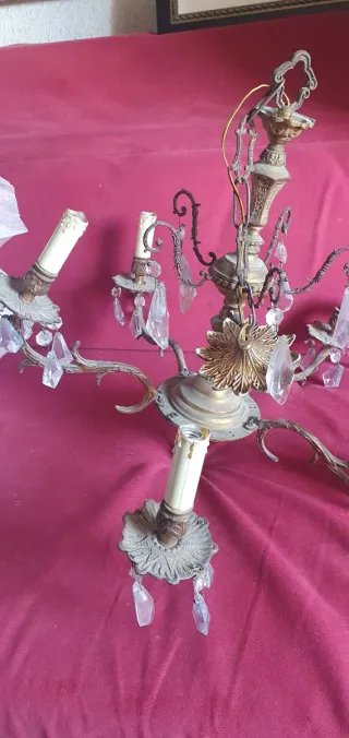 Lámpara de araña antigua