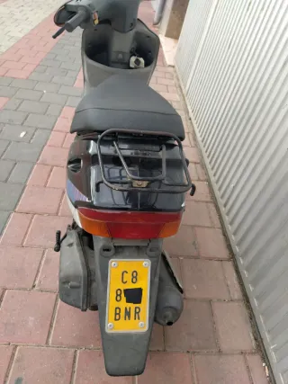 Honda Dio Scooter Automática