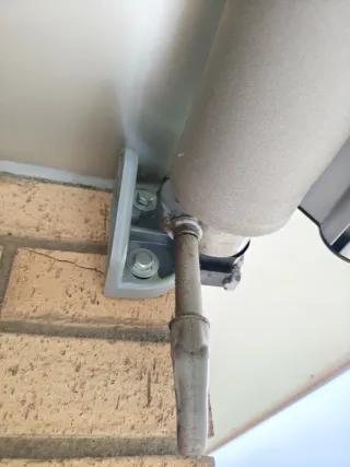 Toldo gris de tela - 1 año de uso .Molins de Rei