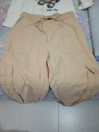 Conjunto pantalón Zara XS y camiseta brillos XS