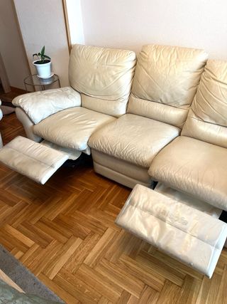 Juego de sofá de tres plazas y sillón. Italsofá