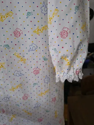 Disfraz de dormilón con estampado de animales