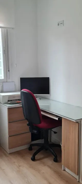 Escritorio de esquina con cristal