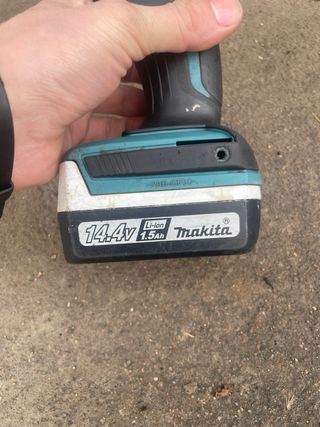 Taladro Atornillador Makita 14.4V + Cargador