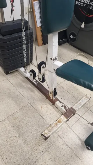 Máquina musculación multifunción