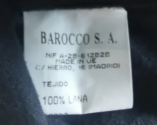 Abrigo de paño negro
