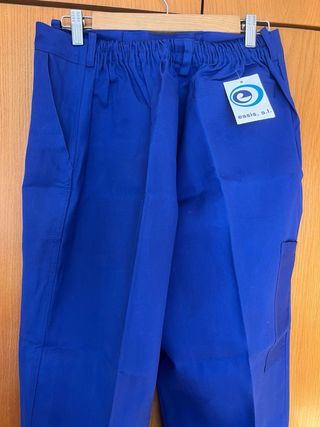 Pantalones de trabajo blancos y azules