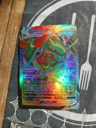 Carta Pokémon Rayquaza VMAX 320 HP