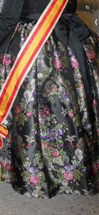 Traje de Fallera Negro con mateletas