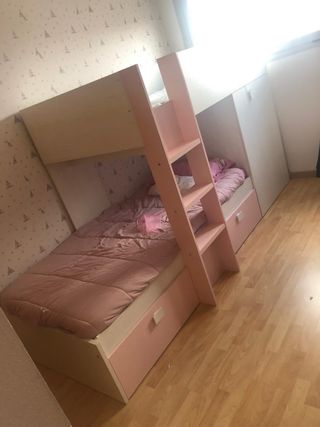 Cama tip tren con somieres y colchones