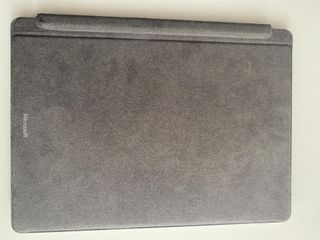 Surface Pro 9 i5 8GB 1TB SSD + Teclado + Slim Pen