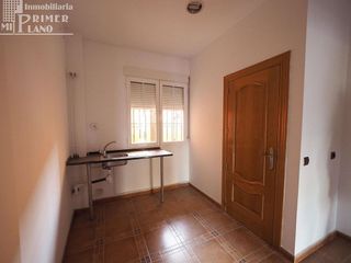 Local comercial en alquiler en Tomelloso