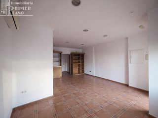 Local comercial en alquiler en Tomelloso