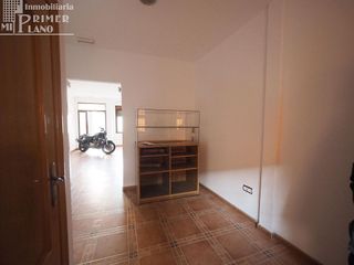 Local comercial en alquiler en Tomelloso