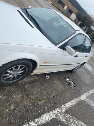 BMW Serie 3 2000 gasolina