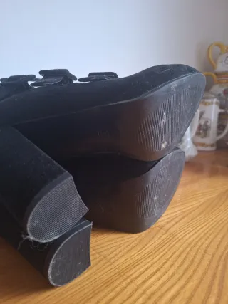 Tacchi Neri Lora Ferres - Tg 39