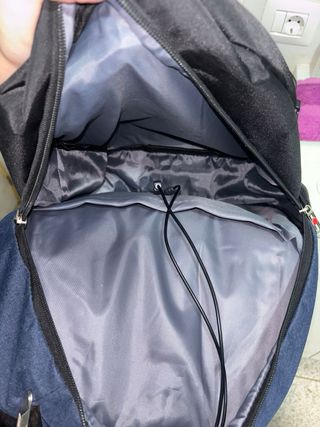 Mochila Grissom Multifuncional Negra y Azul