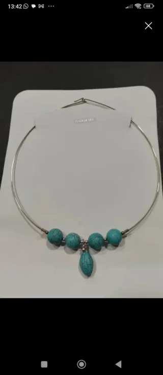 Gargantilla rígida piedra turquesa de plata