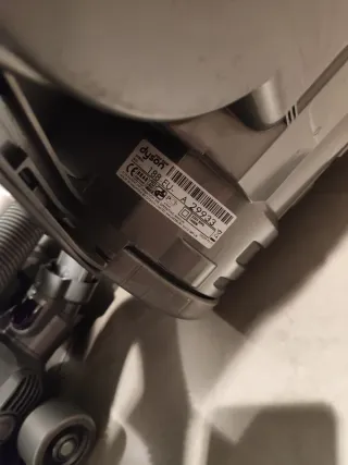 Aspirador Ciclónico Dyson con Accesorios