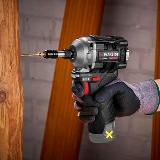 ATORNILLADOR PERFORMANCE 12V 170Nm CON BATERÍA