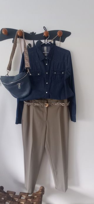 Pantalón H&M Kaki Tobillero