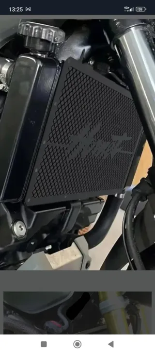 Protector radiador moto aluminio negro
